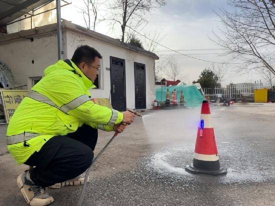 华为手机电源灯频闪
:精心技改降成本 发光路锥显成效-第3张图片-太平洋在线下载