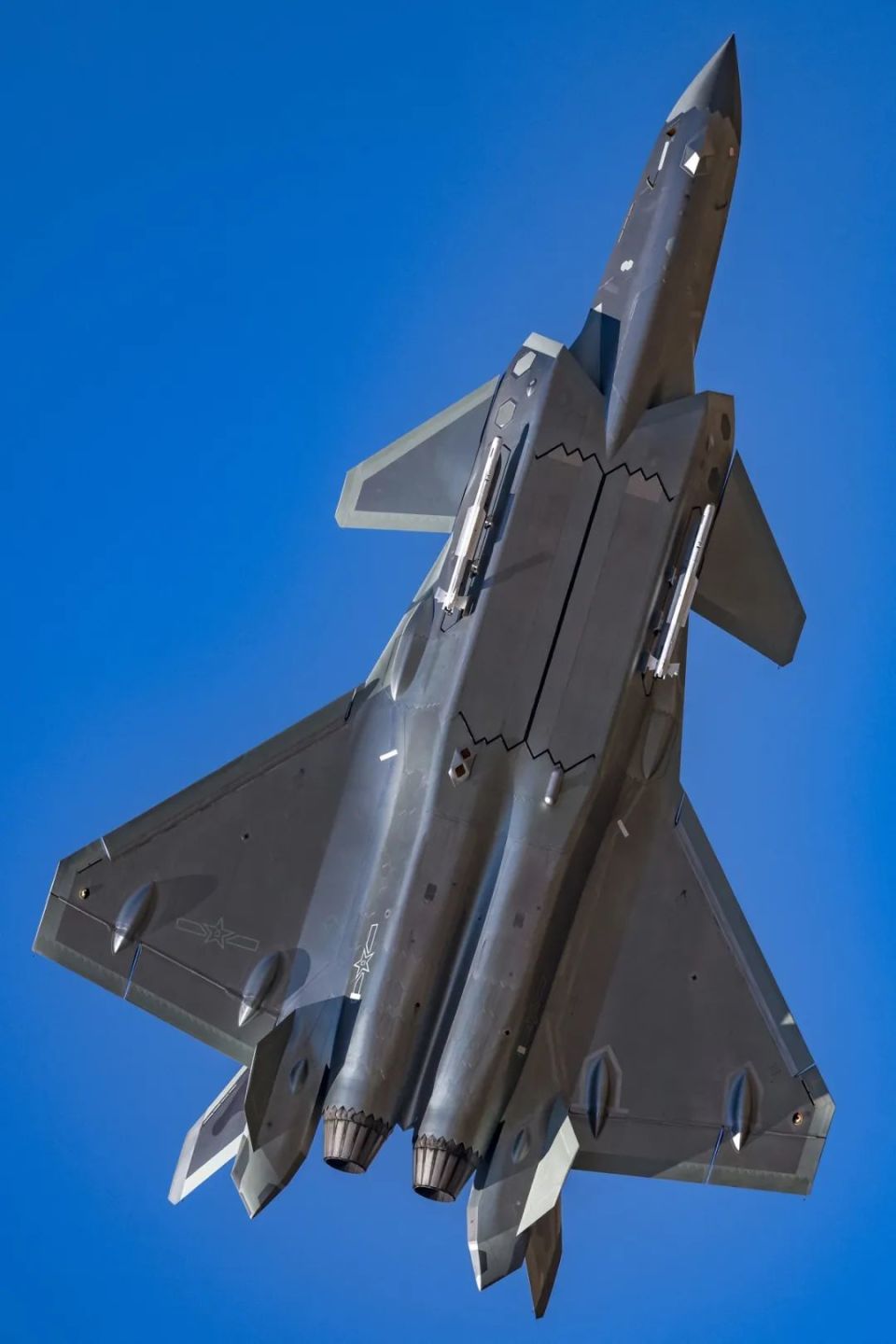 歼20竖版手机壁纸(歼20高清手机壁纸无水印) 歼20竖版手机壁纸(歼20高清手机壁纸无水印)