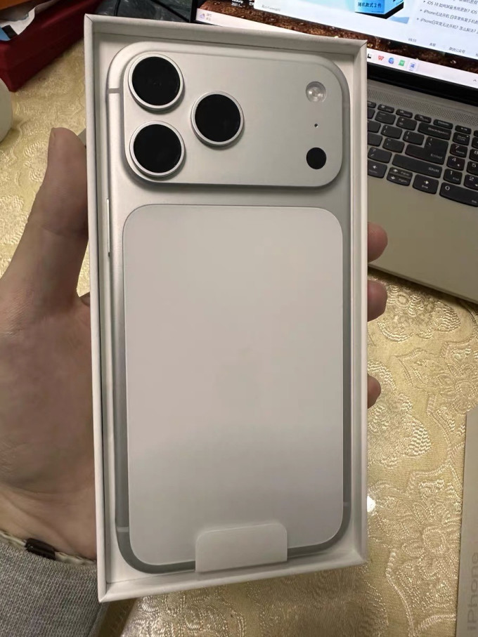 苹果手机有英版的吗(苹果手机有英文转换成中文吗) 苹果手机有英版的吗(苹果手机有英文转换成中文吗)