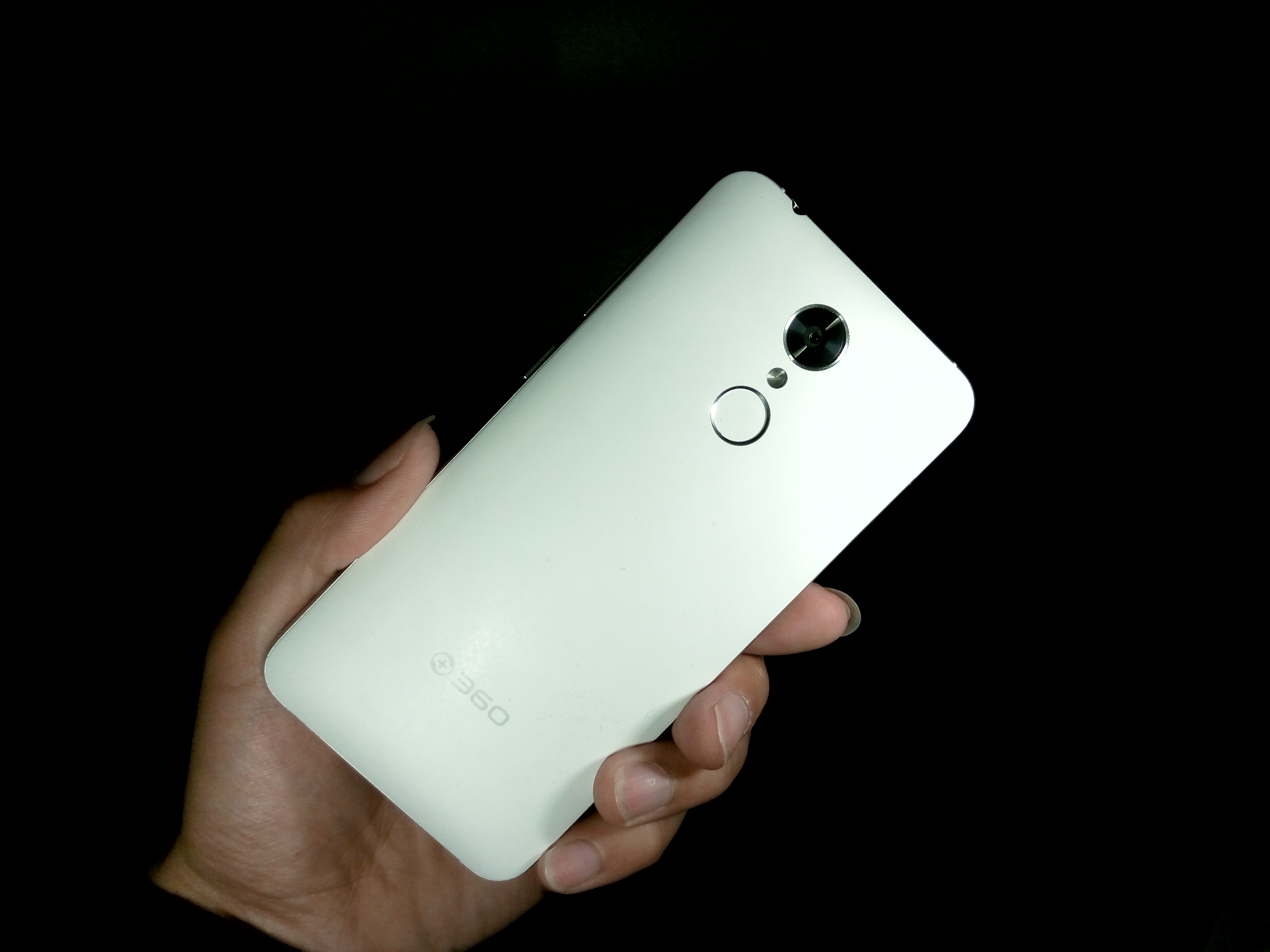 360手机f4移动版(360f4手机参数配置)