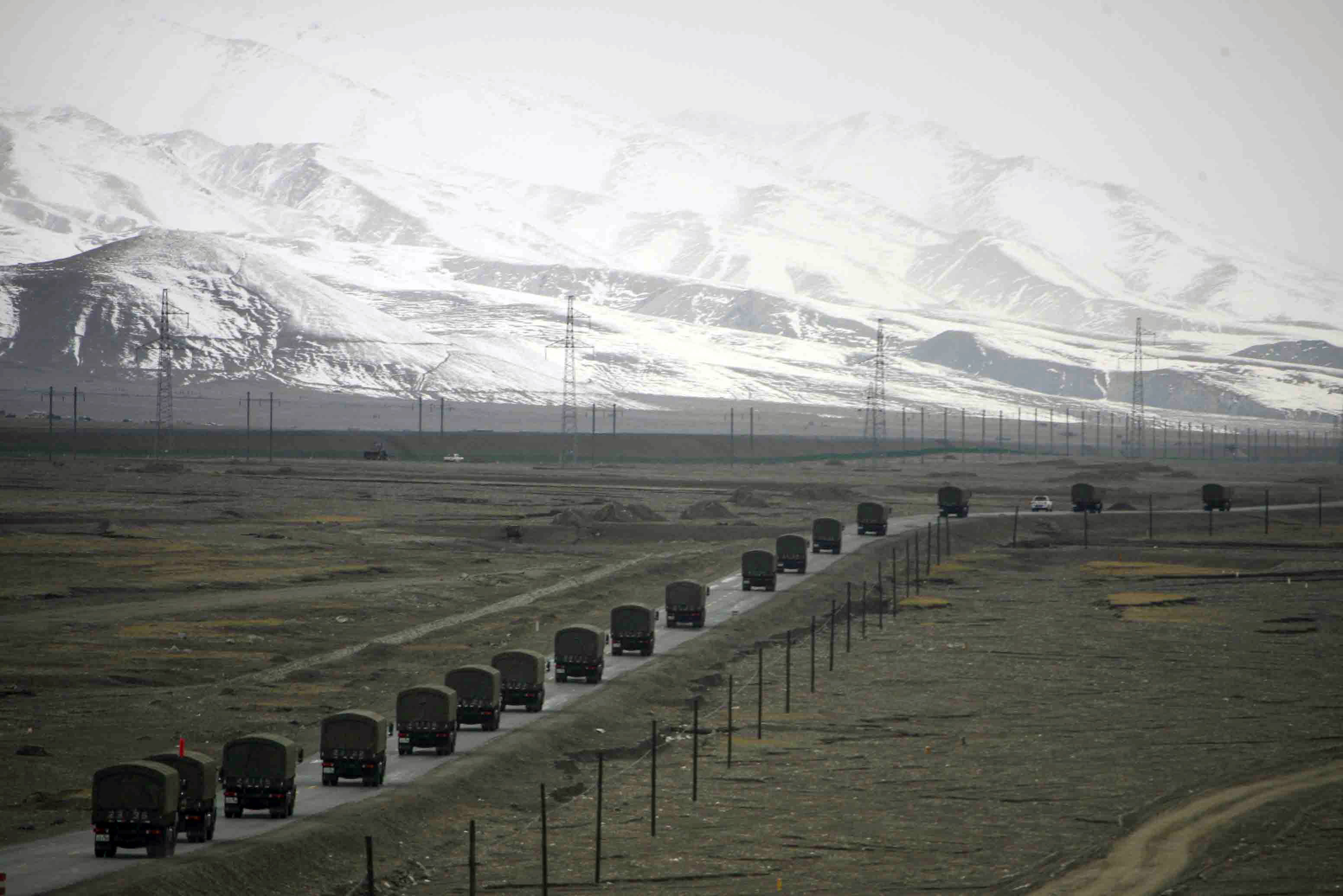 西藏车队视频下载手机版(西藏车队有一个叫什么车队?)